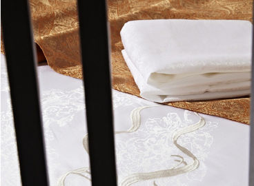 Tencel বিছানা পতাকা লাক্সারি হোটেল বিছানা পট্টবস্ত্র জন্য 4/5 তারার হোটেল মার্জিত